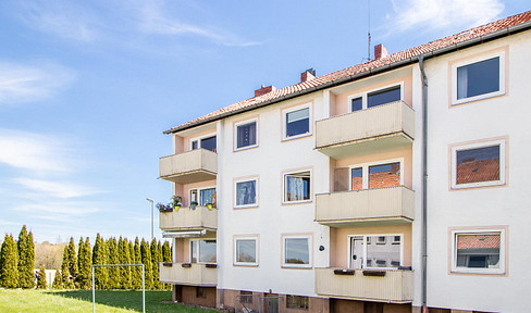 From apartment ensemble: completely refurbished 3sqm with balcony near REWE & Co