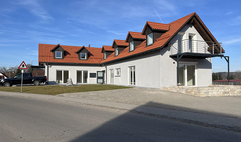 High-yield apartment building, freshly renovated