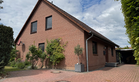 Detached house - spacious, quiet & family-friendly