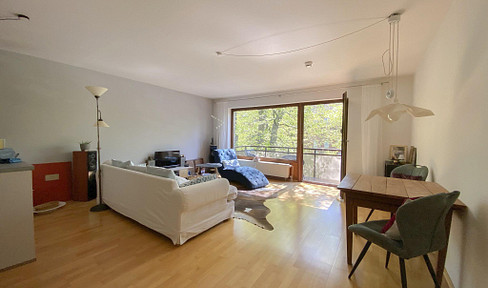 Condominium near the Alster | 3 rooms | underground parking | balcony
