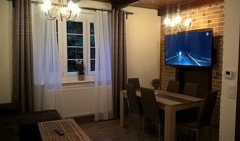 Core-renovated 4-room apartment in a green location well rented or for own use, commission-free