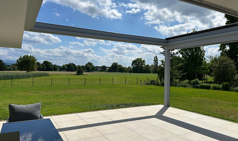 Dream villa with panoramic views and wonderful building plot