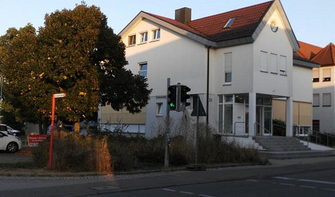 Fitnesscenter/  Pflege / Taxi / Praxis / Büro  / Fahrschule / Bioladen / inkl 12 Parkplätze