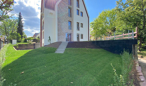 Luxury 3.5 rooms in an energy-efficient new build: brand-name kitchen, balcony, underfloor heating, garage