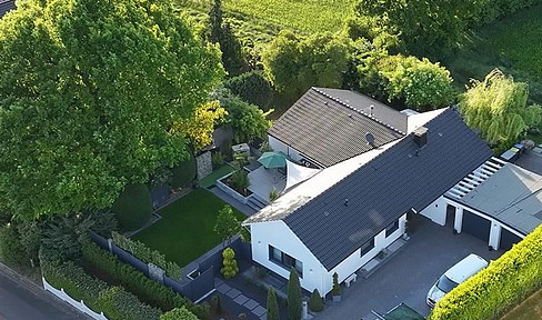 Prestigious living in a green setting with a high level of privacy