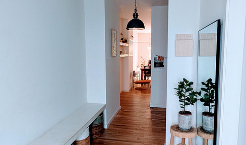 Beautiful furnished maisonette apartment directly at Gleisdreieck Park