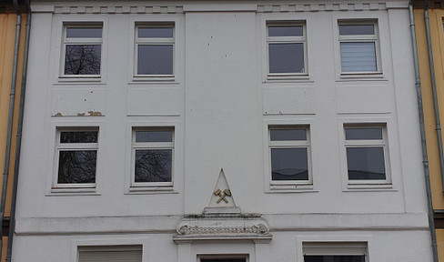 Freshly renovated 1-room apartment on the mezzanine floor - walk-in shower & communal garden
