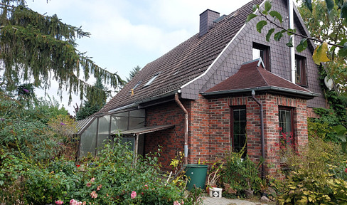 Family property with plenty of space for hobbies