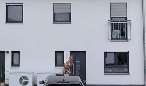 Attraktives und neuwertiges Reihenhaus in ruhiger Lage Grünstadts mit EBK