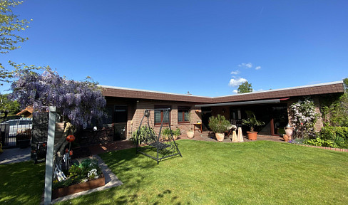 On the North Sea: Fantastic bungalow with great outdoor area - living on one level