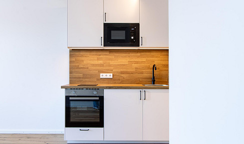 Move in yourself or 4.5% yield - 1 room apartment in Bogenhausen