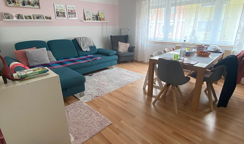 3.5-room apartment in Südweststadt with balcony