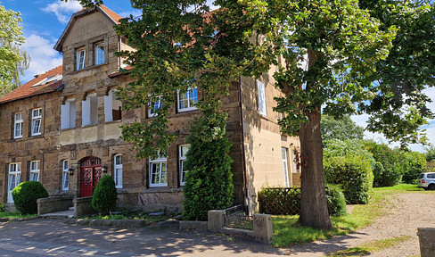 For sale by private individual! Factor of 13.9, with potential for even more! Multi-family house in Porta-Westfalica.