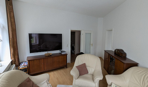 Gemütliche Altbauwohnung mit Balkon