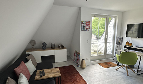 Furnished high-quality 1-room apartment with modern furnishings in a quiet location, Hamburg-Farmsen