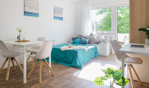 Bright, ready-to-occupy apartment / central and close to the university - commission-free