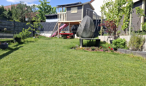 LARGE ground floor apartment PROVISION- and BARRIER-FREE with garden