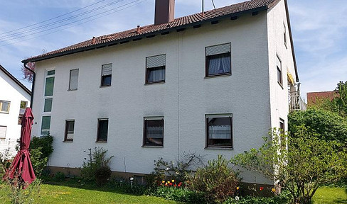 Spacious three-family house - large garden, quiet top location
