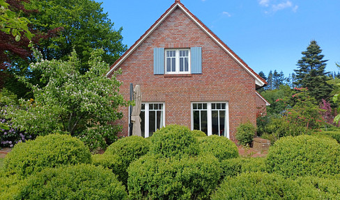 Idyllic family paradise with large garden on the edge of the forest incl. outbuilding