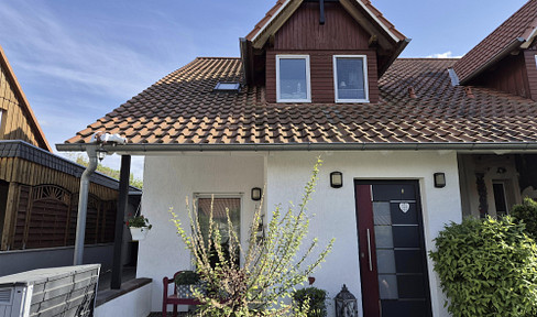 Ideal for families and couples - spacious semi-detached house with solar system from private owner