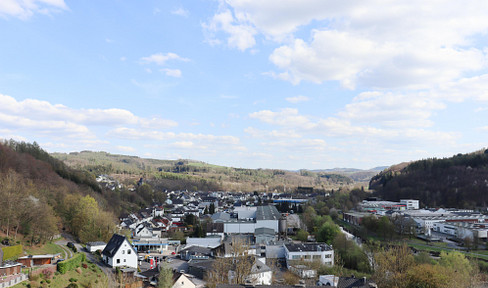 "Floating above Finnentrop-Bamenohl!" - Top condominium!