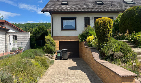 Well-maintained 2-family house/multi-generation house in the Salzderhelden district of Einbeck