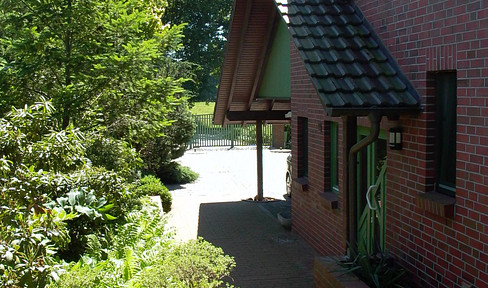Außergewöhnliches Haus in Waldrandlage