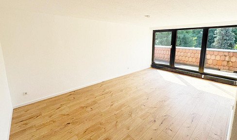 Renovated apartment with roof terrace, garden and parking space right next to Strünkede Castle Park