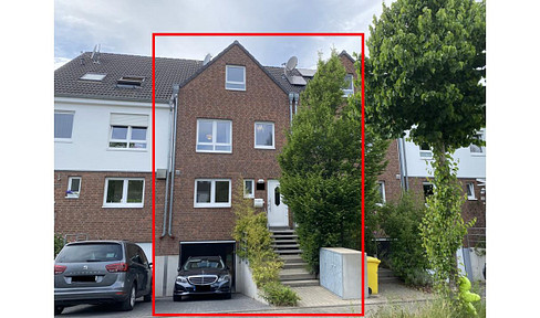 Renovated mid-terrace house Düsseldorf Wittlaer Friederike-Fliedner-Weg ready for occupancy