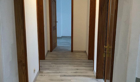 Spacious 3.5-room apartment in Duisburg-Meiderich in a central & quiet location