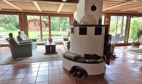 Property for connoisseurs - exceptional detached house in country house style with park-like garden