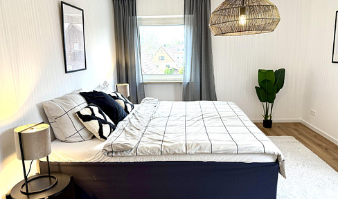 Move in immediately without effort! Freshly renovated 3-room apartment in a great location near the train station