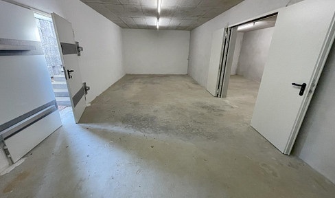 Spacious storage rooms for rent