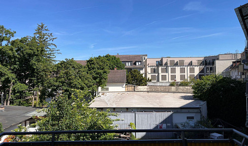 Schöngeschnittene 2ZW mit Wohnküche und Balkon in DA zentrale Lage