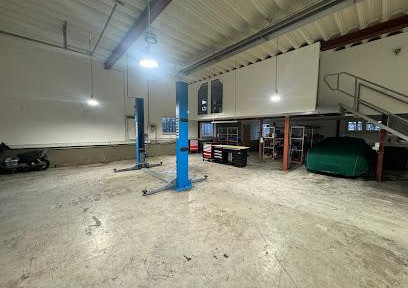 Attractive workshop with office / commercial hall / warehouse / with outdoor space in Herborn - Stadt