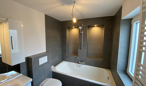 Small house instead of apartment with garden, terrace, new bathrooms, fitted kitchen and large garage