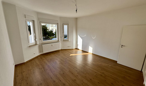*TOP* Bright and stylishly renovated 3-room apartment with old building flair