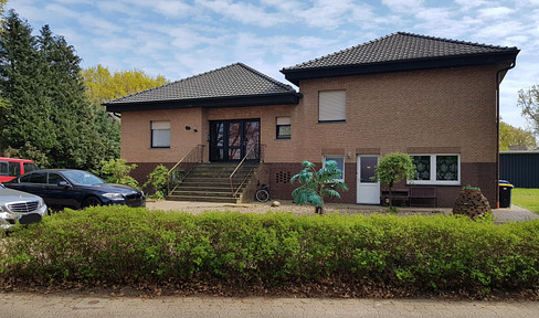 House sale with 3 residential units Molbergen Multi-family house