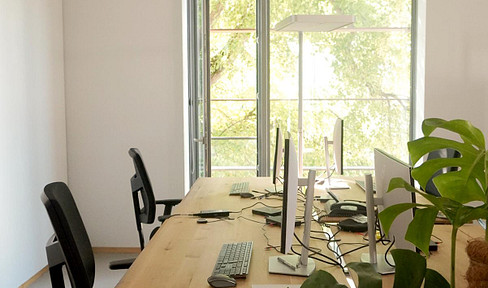 High-quality workstations with WLAN & printer in new architect's building