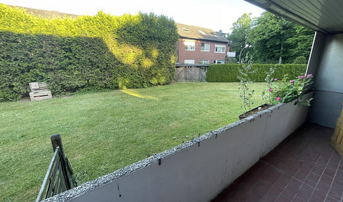 Refurbished 3-room apartment with balcony in a quiet location