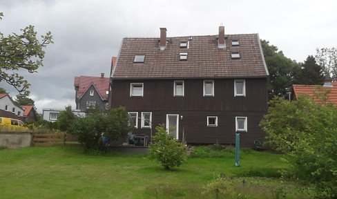 Frei Leben in Hohegeiß, Haus mit grossem Garten