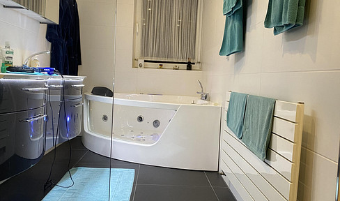 Großes Traumhaus Provisionsfrei in Olching Whirlpool 3Bäder 3WC Einziehen und Wohnen TIPP-TOPP