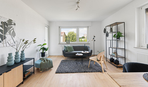 Ready for immediate occupancy: Fantastic 2-room apartment with balcony - commission-free from private owner