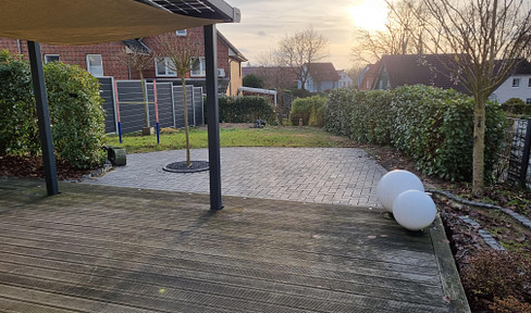 EFH Haus freistehend Loxone Smart Home, EBK, Klima, Holzofen, Solar,