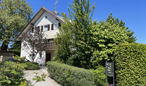 Charming apartment building in Herrsching am Ammersee - top location with potential!