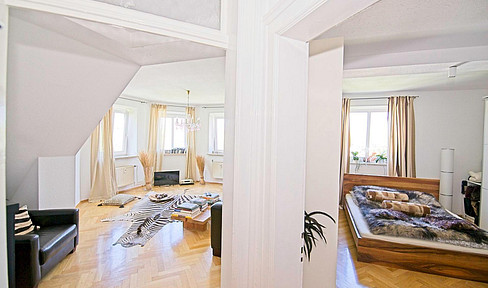 Jugendstil-Traum mit Kamin und Erkerzimmer