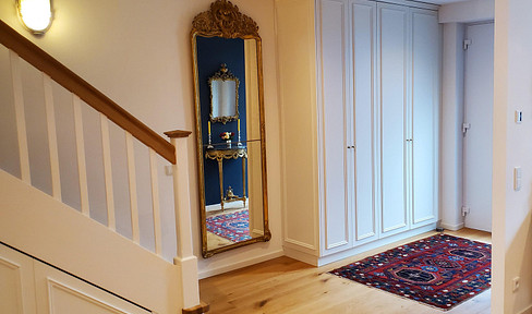 Stylish and high-quality new-build maisonette in a top location from a private owner - ideal for families!