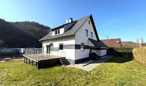 Large detached house with garden * in Burgbrohl * For rent