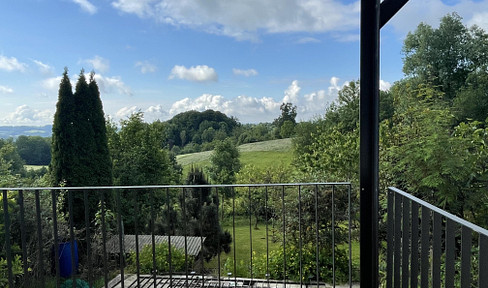 Exclusive apartment in a quiet location with fantastic distant views