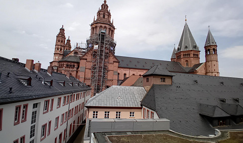 ***Schöne, helle Altstadtwohnung!***